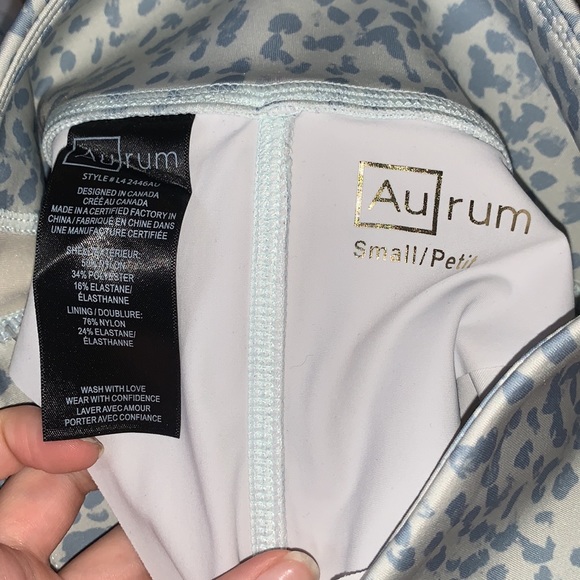 Aurum Blue Sharp Cheetah Active Print Leggings - Picture 8 of 9